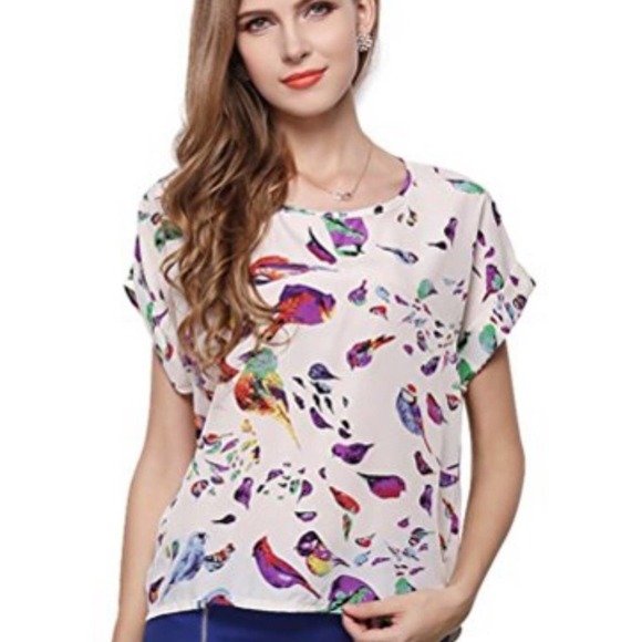 Tops - Asymmetrical Bird Print Top Size Small